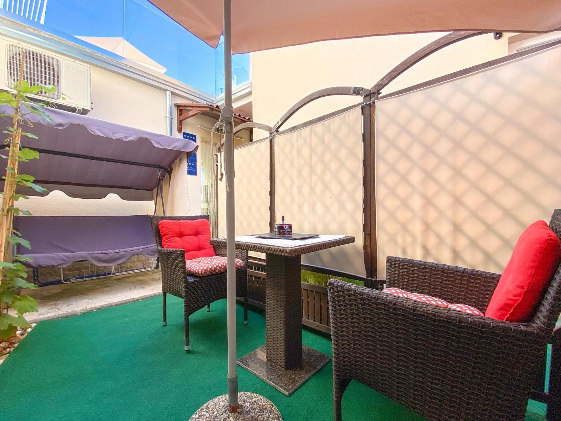 Gardenia One Apartment Novigrad  ภายนอก รูปภาพ